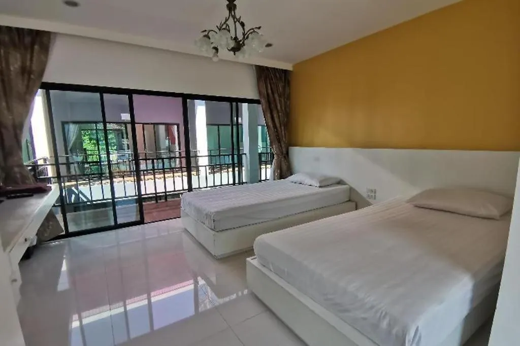Oyo 638 Tina Boutique Resort Ban Muang Mai Hotel