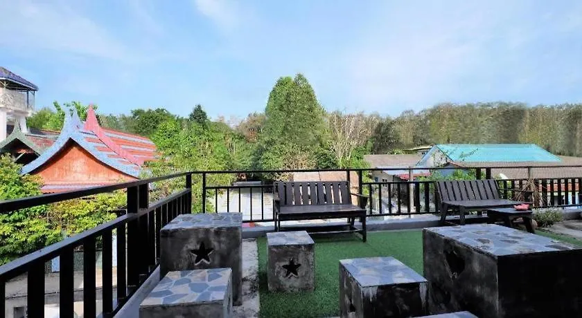 Oyo 638 Tina Boutique Resort Ban Muang Mai Hotel