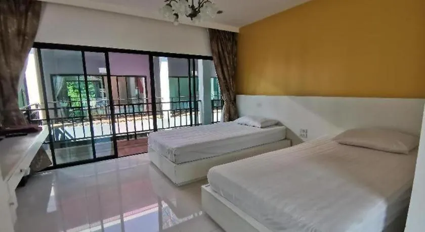Oyo 638 Tina Boutique Resort Ban Muang Mai Hotel