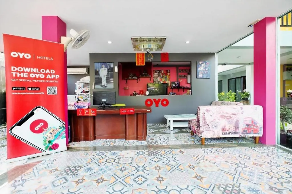 Oyo 638 Tina Boutique Resort Ban Muang Mai Hotel