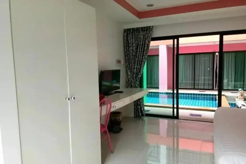 Oyo 638 Tina Boutique Resort Ban Muang Mai Hotel